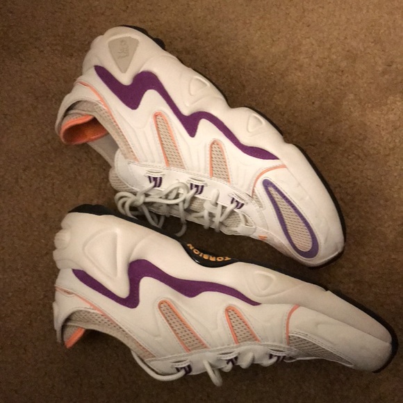 Adidas equipment torsion mens Sz 10 athletic shoe - Picture 2 of 4